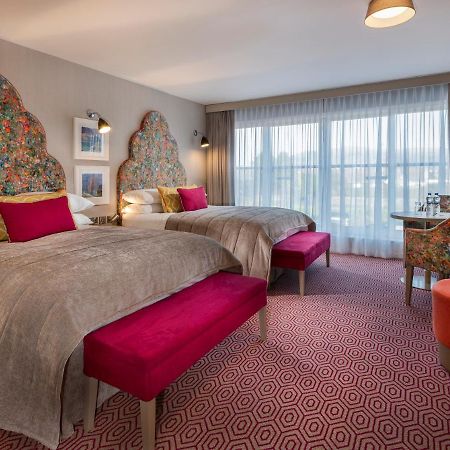 Four Seasons Hotel, Carlingford Luaran gambar