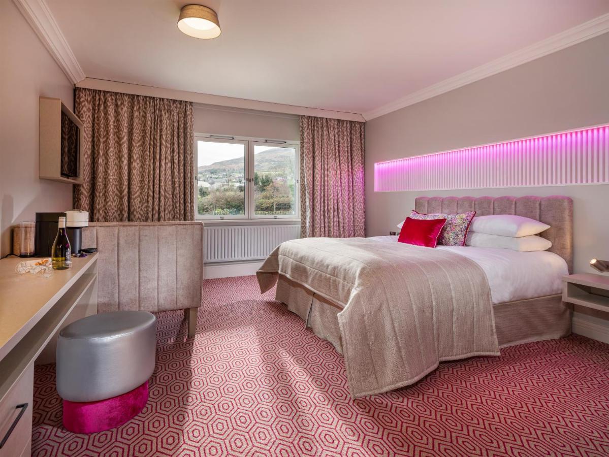 Four Seasons Hotel, Carlingford Luaran gambar