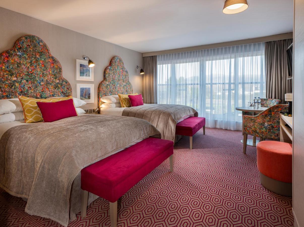 Four Seasons Hotel, Carlingford Luaran gambar