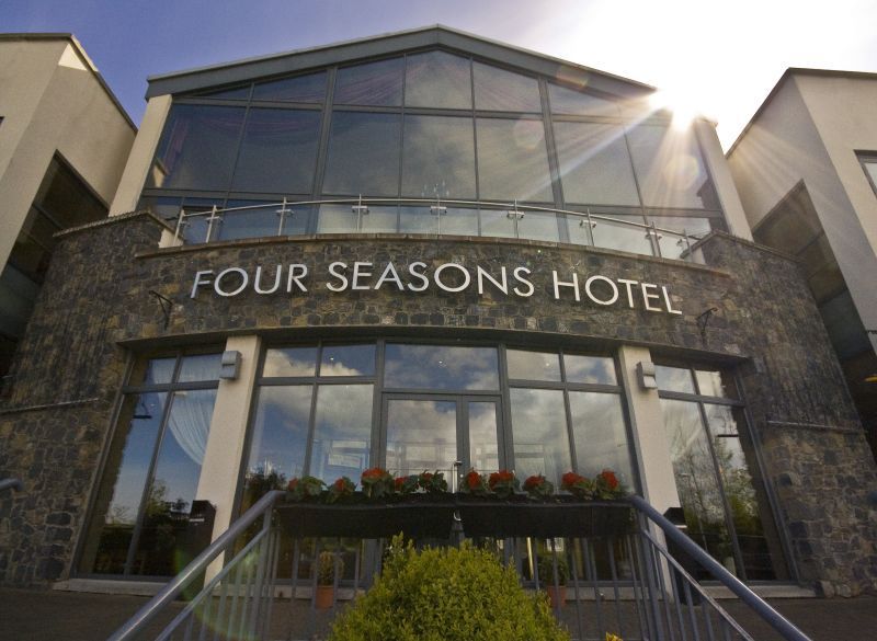 Four Seasons Hotel, Carlingford Luaran gambar