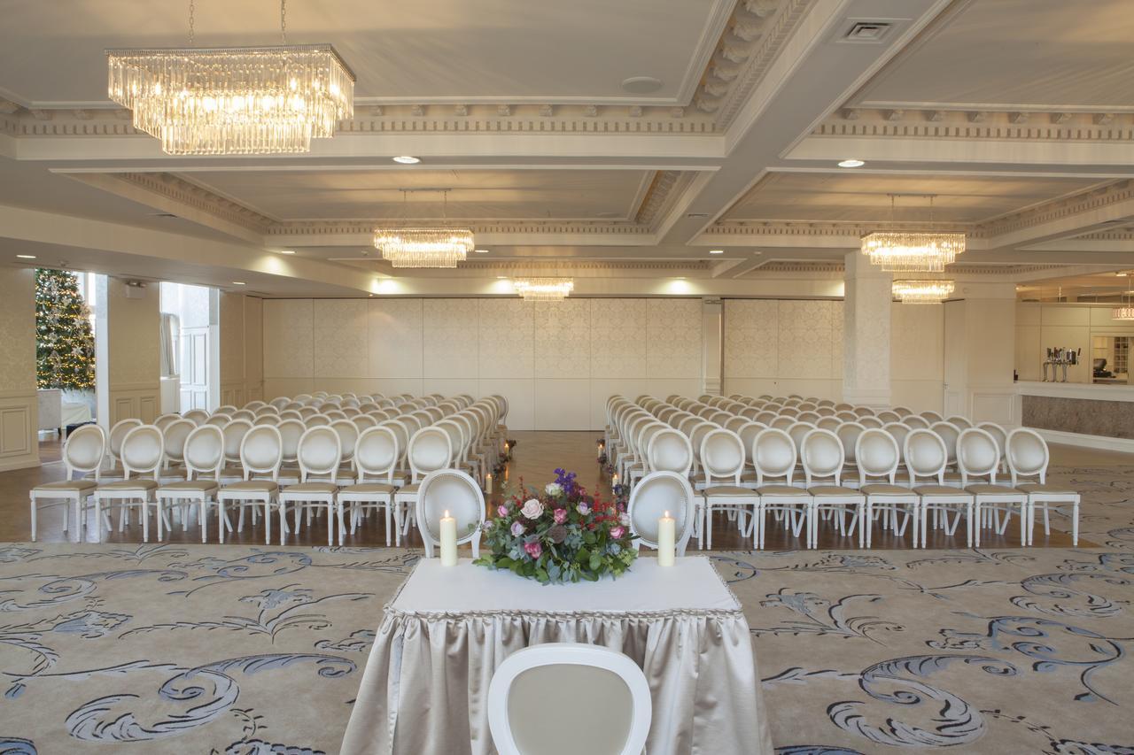 Four Seasons Hotel, Carlingford Luaran gambar