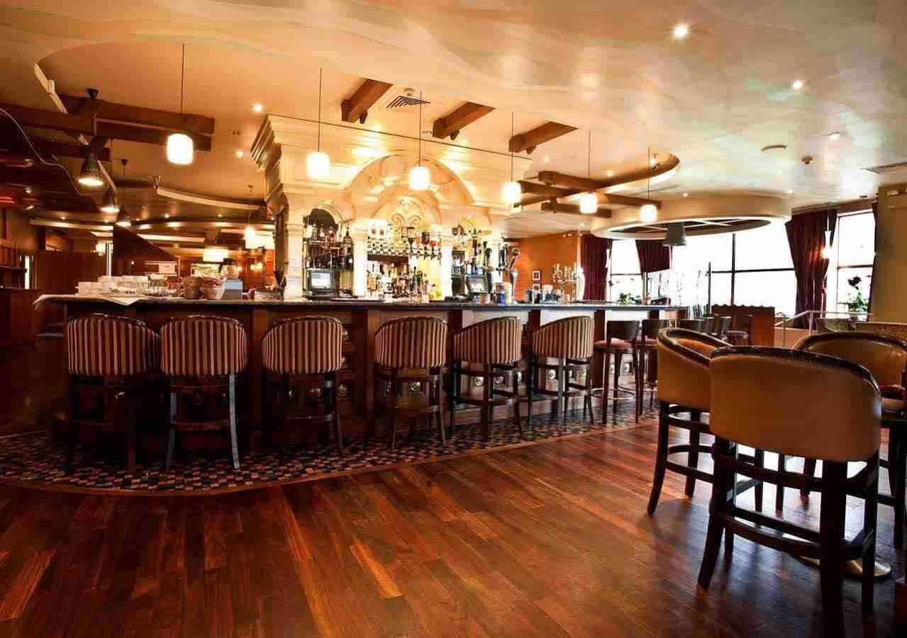 Four Seasons Hotel, Carlingford Luaran gambar